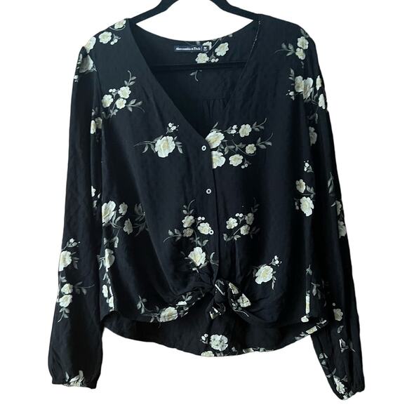 Abercrombie & Fitch Women's Floral Print Tie Front Blouse Top Black White Size M - Picture 1 of 7
